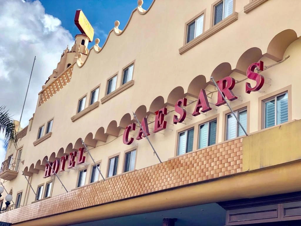 Hotel Caesars exterior