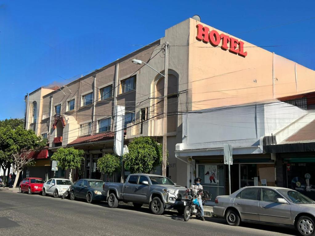 Hotel Catalina exterior